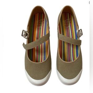 Dansko Women's Vegan Valerie Khaki
MaryJane Comfort Shoes size 39